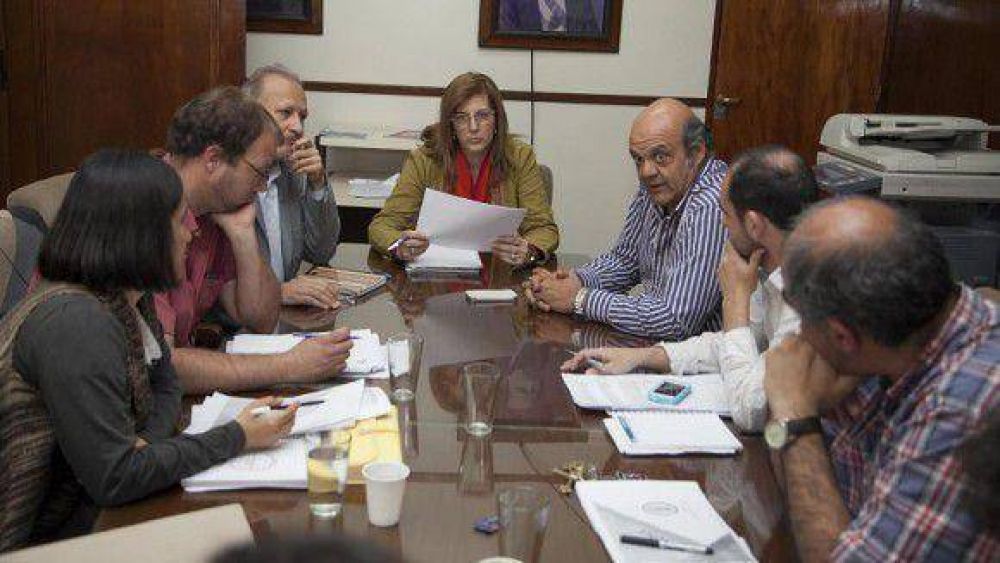 La UNT mejor� su propuesta a los docentes