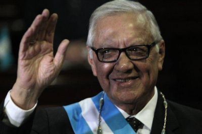 El nuevo presidente de Guatemala pidi� la renuncia de funcionarios y ministros