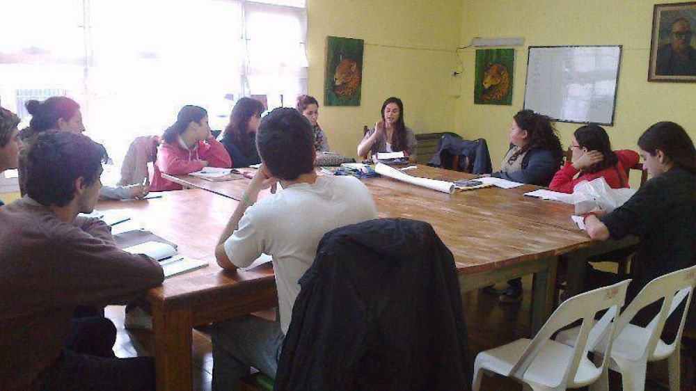 Contin�an los encuentros del Club de Empleo