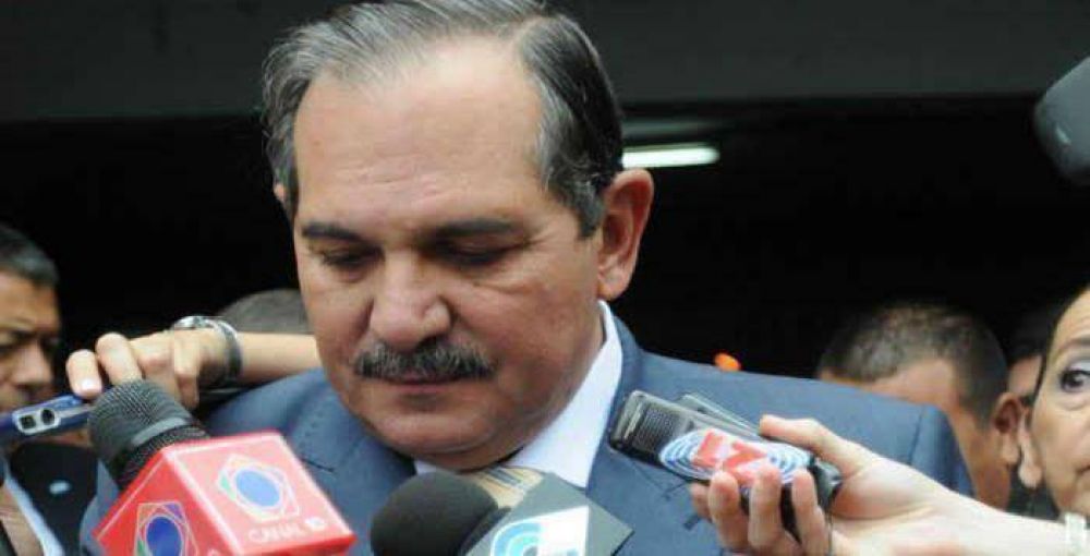 �Manzur deber� atender un d�ficit de viviendas para la clase de media�