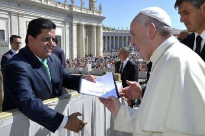 Venezuela: El Papa Francisco recibe proyecto de Ley de Amnist�a