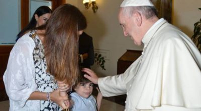 Papa Francisco alienta a madre mexicana ante grave enfermedad de su hijo de cinco a�os