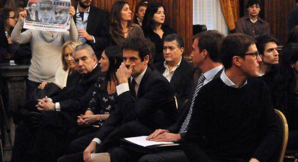 Salpica a Cabrera el procesamiento de ex funcionarios por el derrumbe del boliche Beara