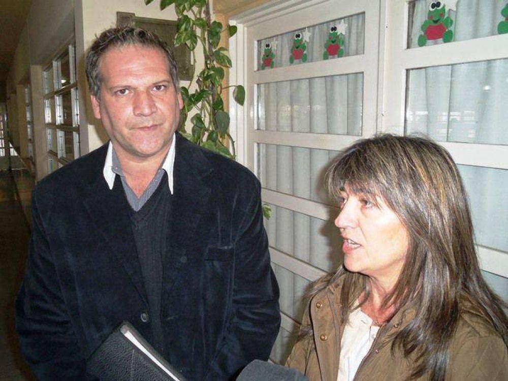 Fue presentado el nuevo Inspector de Educaci�n de Adultos