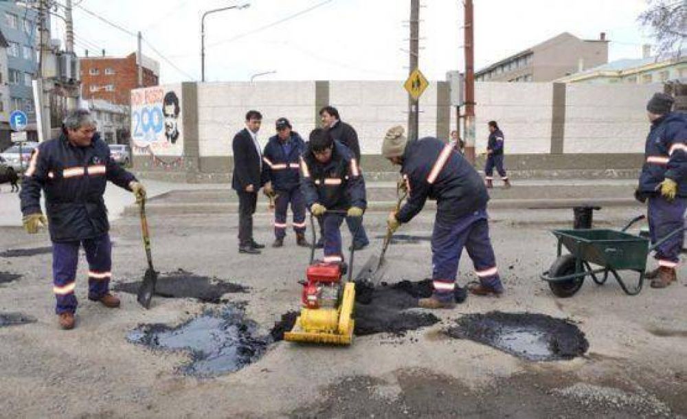 Municipio realiz� trabajos de limpieza y reparaci�n de calles