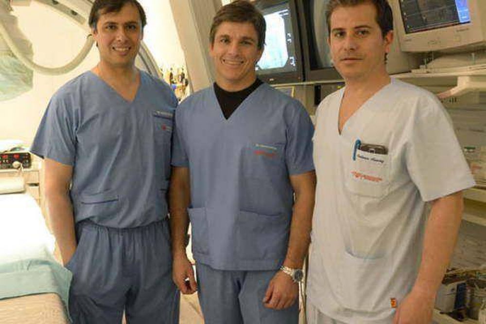 Logran por primera vez en Santiago dos implantes de v�lvula a�rtica