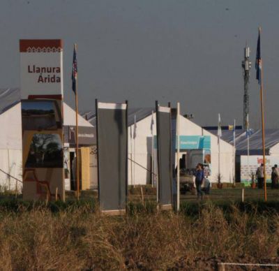  04/09/2015 EN EL GRAN SAN JUAN Hay un 82% de reservas por el INTA Expone y 12 mil estudiantes llenar�n hasta campings