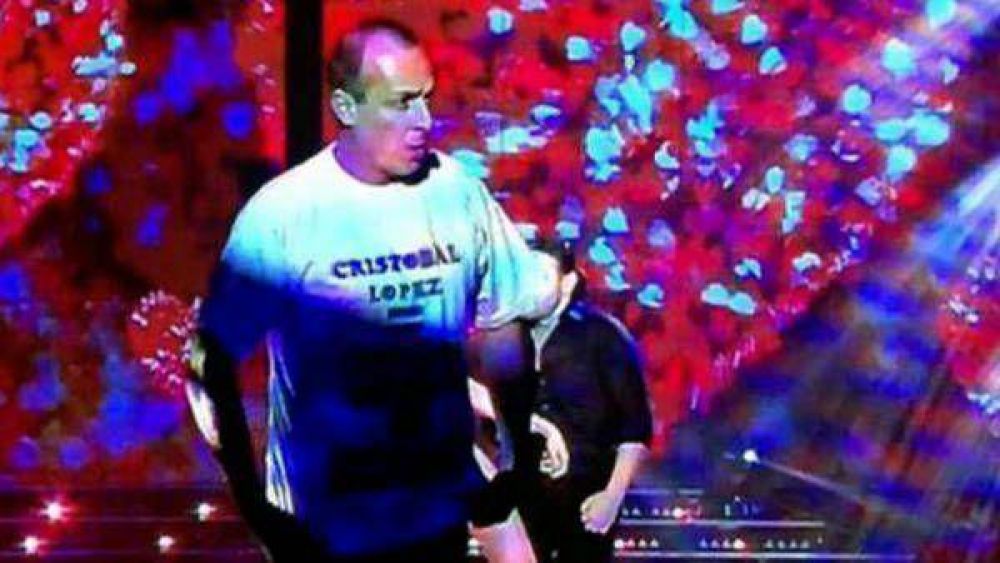 Un sindicalista que irrumpi� en Showmatch le responde a Tinelli. 