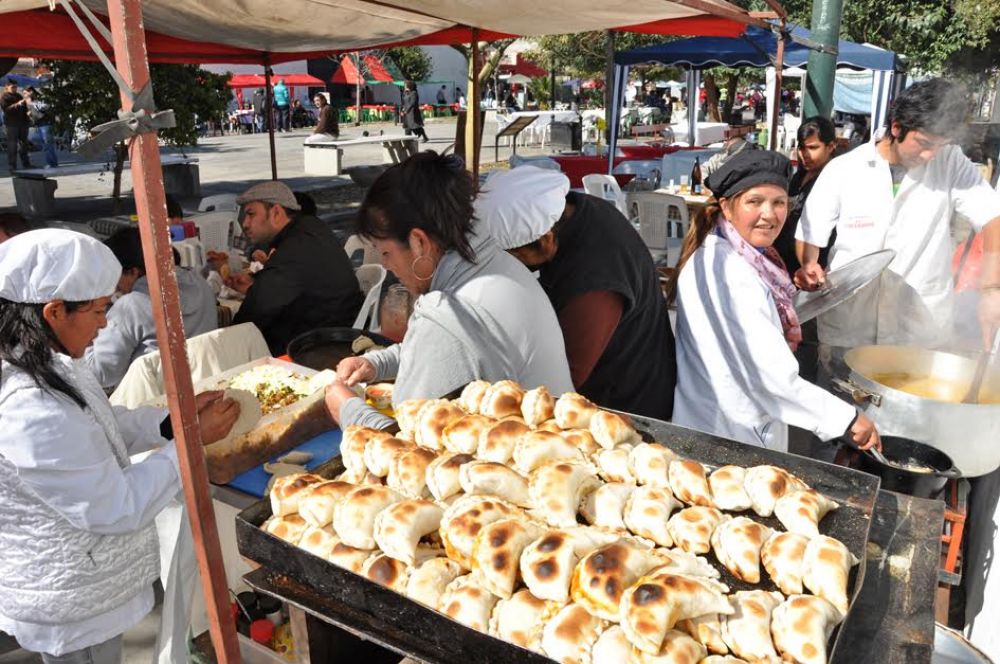 Este domingo es la feria de la cocina regional en Casta�ares