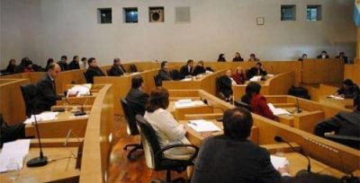 Los contratados pol�ticos podr�an cobrar la pr�xima semana