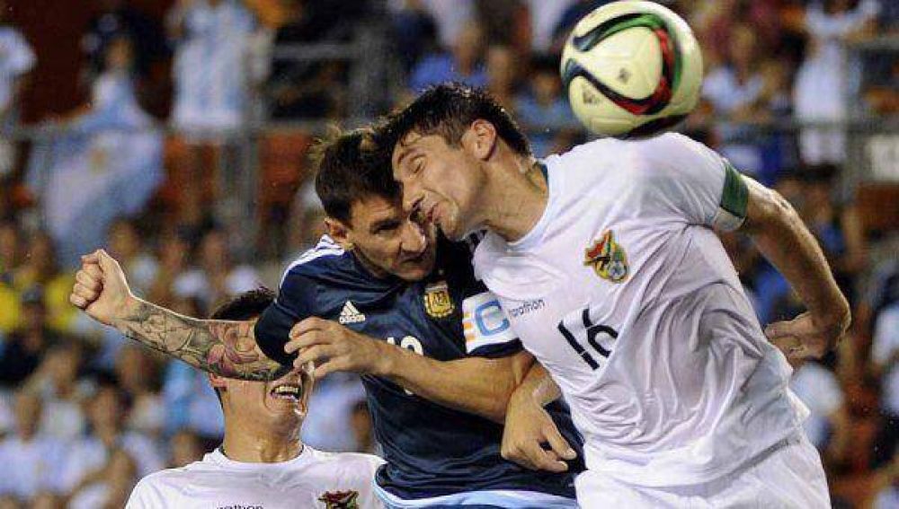 Messi, entre la ovaci�n, sus dos goles y sus ganas de estar