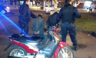 Detienen a dos personas que asaltaron una estaci�n de servicio