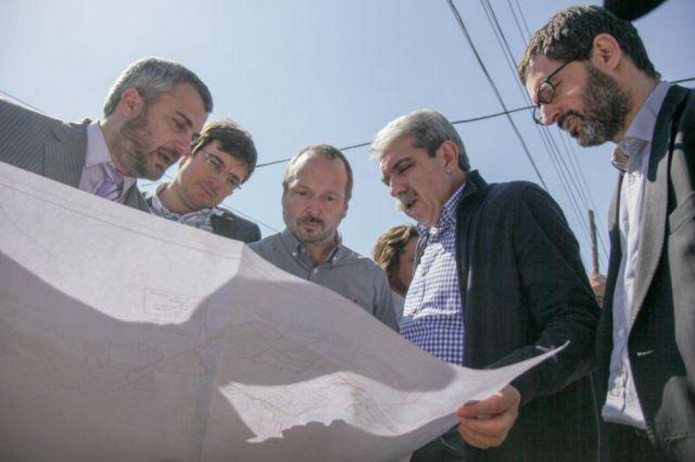 An�bal Fern�ndez: �Se ha hecho much�sima obra de agua y cloacas, a nosotros nos corresponde terminar esa parte�