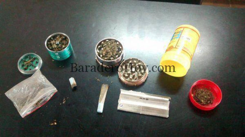 En operativo policial se procedi� a la aprehensi�n de tres personas por Infracci�n a la Ley 23.737.