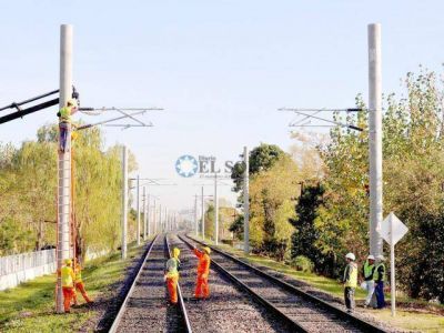 Sin trenes por obras de electrificaci�n