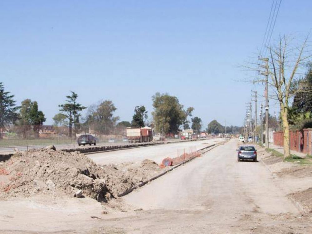 Avanza la obra de ensanche y repavimentaci�n de la Ruta 53