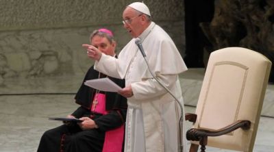 ��No debemos resignarnos nunca a la guerra!�, dice Papa Francisco en mensaje ecum�nico