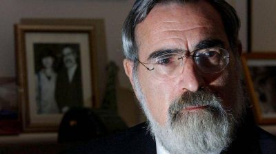 Ex gran rabino Sacks: �Generosidad colectiva mostrar� que Europa aprendi� la lecci�n�