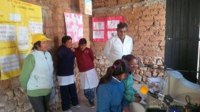 FM de las Nubes, una radio con voces de �ngeles y Coplas