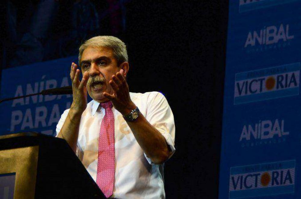 An�bal Fern�ndez recibir� el apoyo de 50 gremios a su candidatura a gobernador