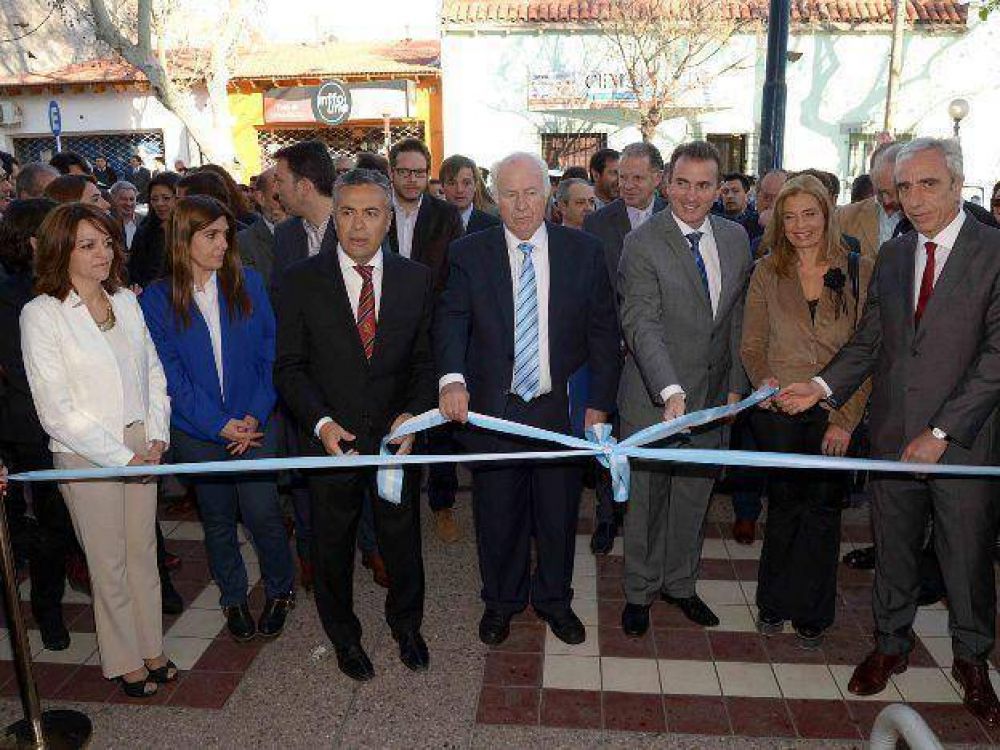 P�rez y Cornejo retomaron el di�logo por la transici�n y ahora buscan un pacto legislativo para pagar las cuentas
