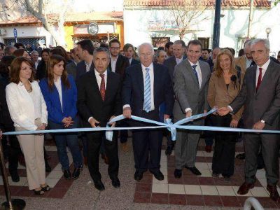P�rez y Cornejo retomaron el di�logo por la transici�n y ahora buscan un pacto legislativo para pagar las cuentas