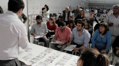 La Justicia orden� que contin�e el escrutinio definitivo