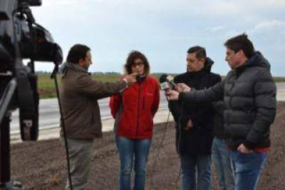 Rutas 65 y del Cereal en la agenda de Patricia Tombesi que visit� Guamin�, cerrando la recorrida en Salazar