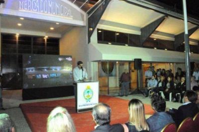 Capitanich: �Qu� bueno es trabajar juntos por la ciudad y construir una identidad�