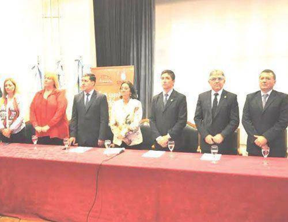 Casas refrend acuerdo entre la UNLaR y Gobierno de Catamarca