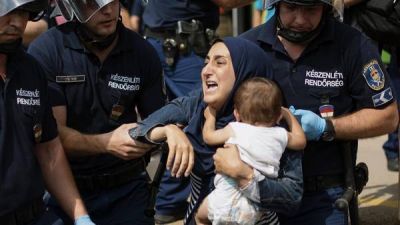 Temen en Europa que se infiltren terroristas entre los inmigrantes