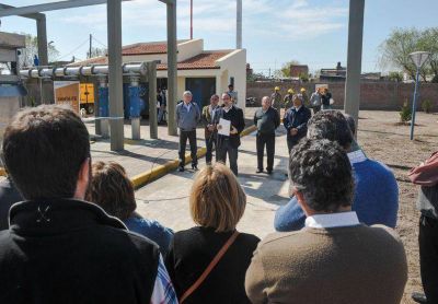 Habilitaron la Estaci�n Elevadora en barrio Los Hornos que beneficia a m�s de 50 mil santafesinos
