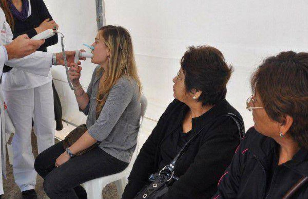 Casi un centenar de espirometr�as en el comienzo de campa�a