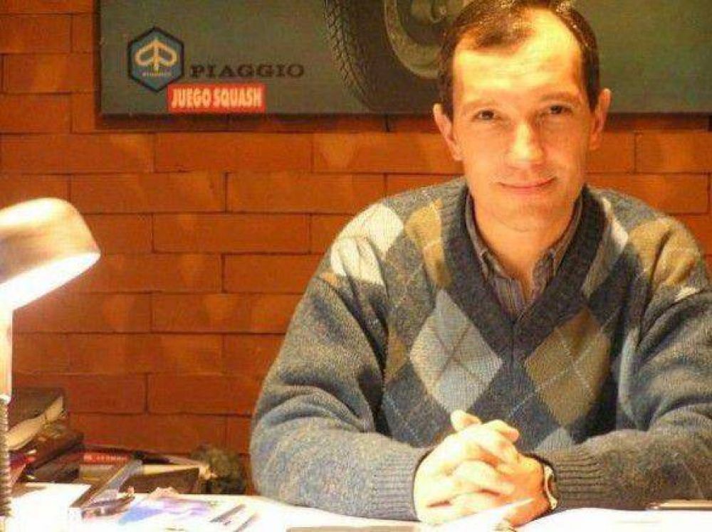 Alcolea: �Pedimos que en 60 d�as retiren los andamios del Banco Provincia y del Correo Argentino�