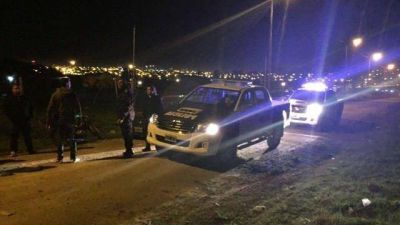 Roban un auto y se tirotean con la polic�a en el barrio Nuevo Golf