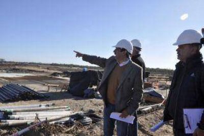 Las pruebas hidr�ulicas del gran acueducto recorren 170 kil�metros y se llega hasta S�enz Pe�a