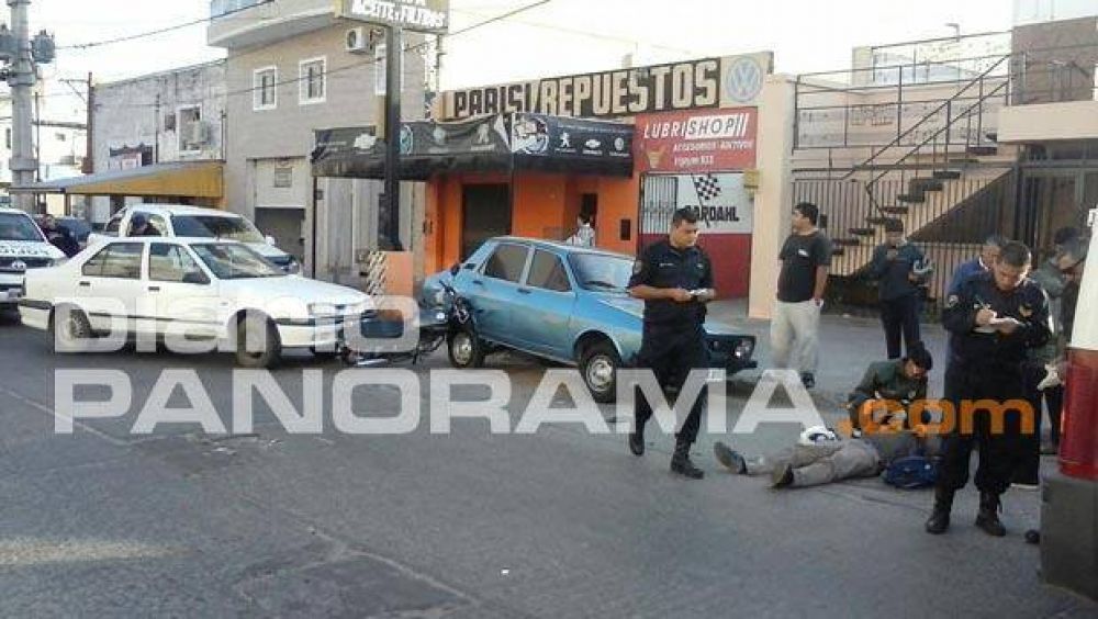 Motociclista resulta herido en un triple choque sobre calle Irigoyen