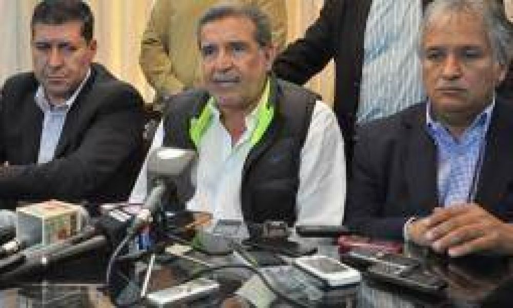 Beder se toma una semana de licencia en la gobernaci�n