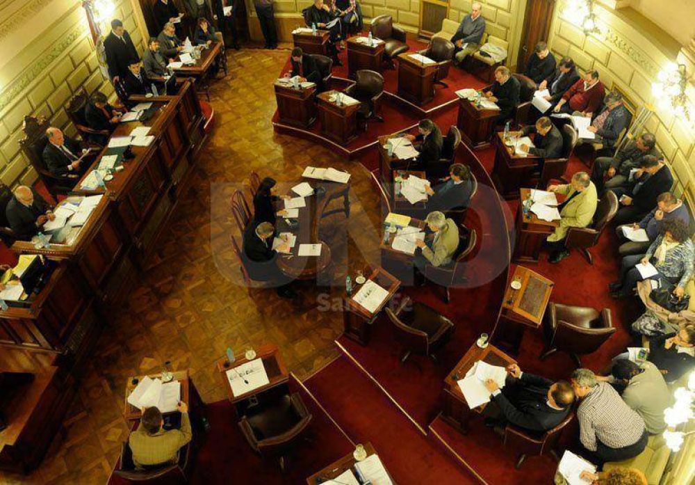 El Senado de la provincia de Santa Fe llam� a los gremios para hablar sobre la reforma previsional
