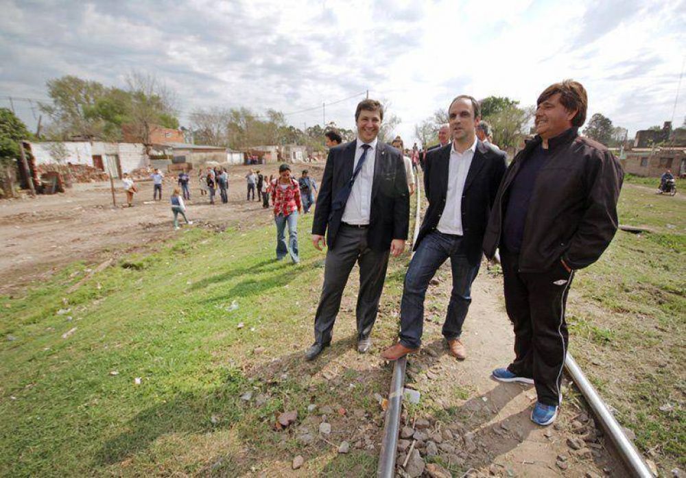 Coronel Dorrego cambia �con obras y una presencia sostenida del Estado�