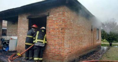Incendio de vivienda sobre Ruta 191: Un ni�o con heridas leves