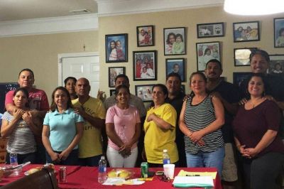 La comunidad hispana se prepara para ir al encuentro con el Papa Francisco