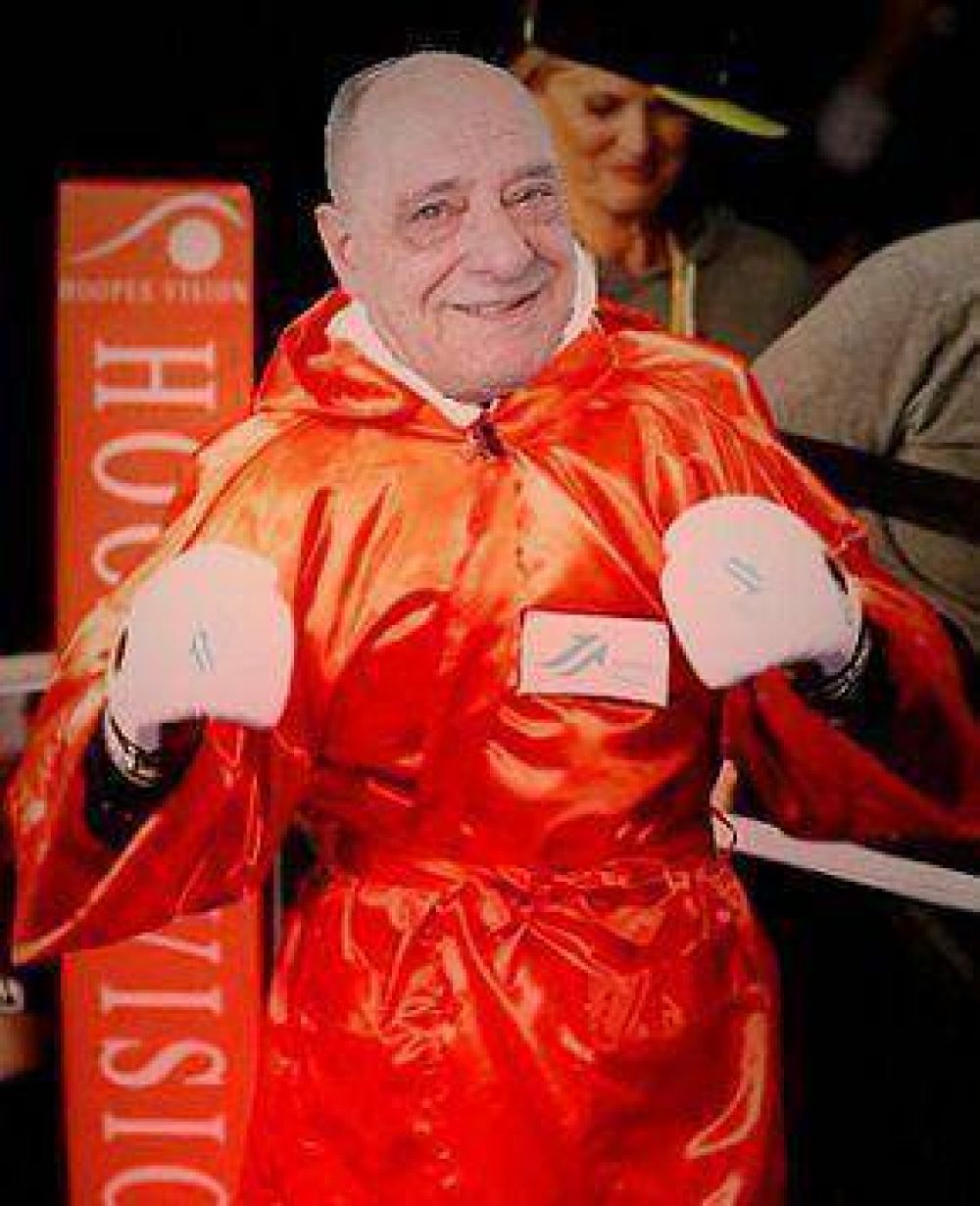 ���Qu� lo llamen a Arjona!!! Porque Arroyo sirve arriba del ring