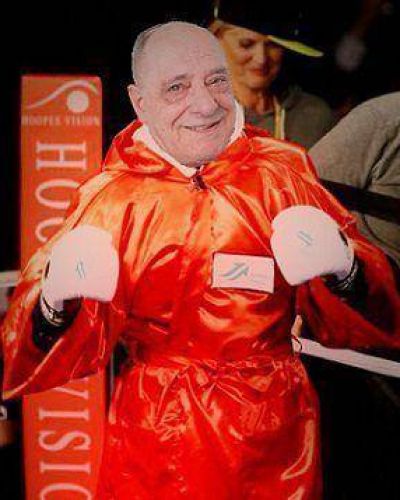 ���Qu� lo llamen a Arjona!!! Porque Arroyo sirve arriba del ring