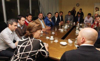 Aued, junto a Graciela Reybaud