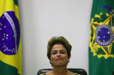 Dilma acelera el ajuste y busca financiamiento