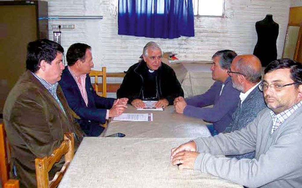 Interiorizan al Obispo sobre el descanso dominical
