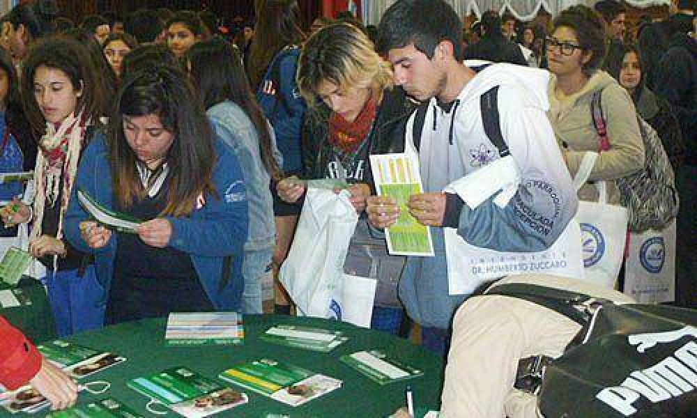 Buscan crear Polo Educativo Regional en el Pellegrini