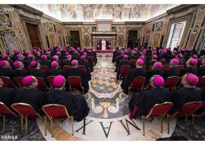 A los nuevos obispos: Ninguna esfera de la vida humana est� excluida del inter�s del pastor