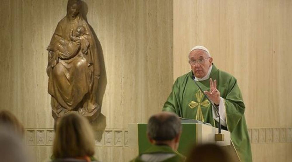 Papa Francisco: El estilo del cristiano es tener misericordia y hacer la paz con los demás